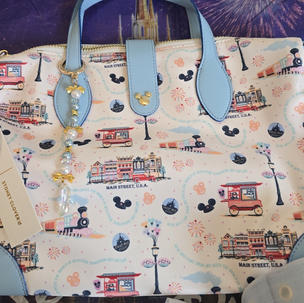 SOLD ♡ | Disney Pouchette Crossbody - Picture 4 of 14